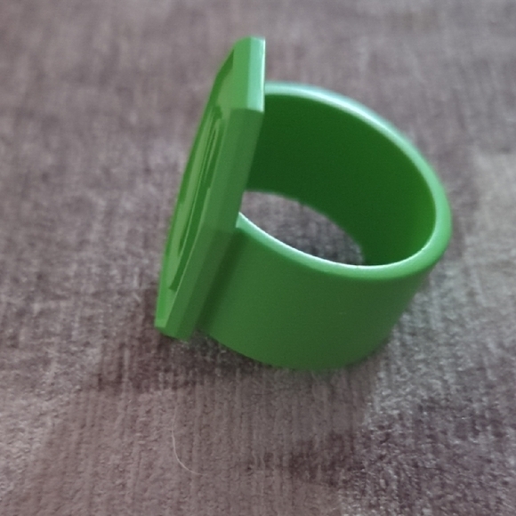 Swarovski Vibrant Green Display Box - Picture 6 of 7